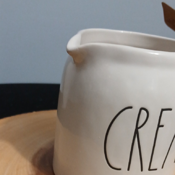 Chic Cream Ceramic Mug - Picture 5 of 7